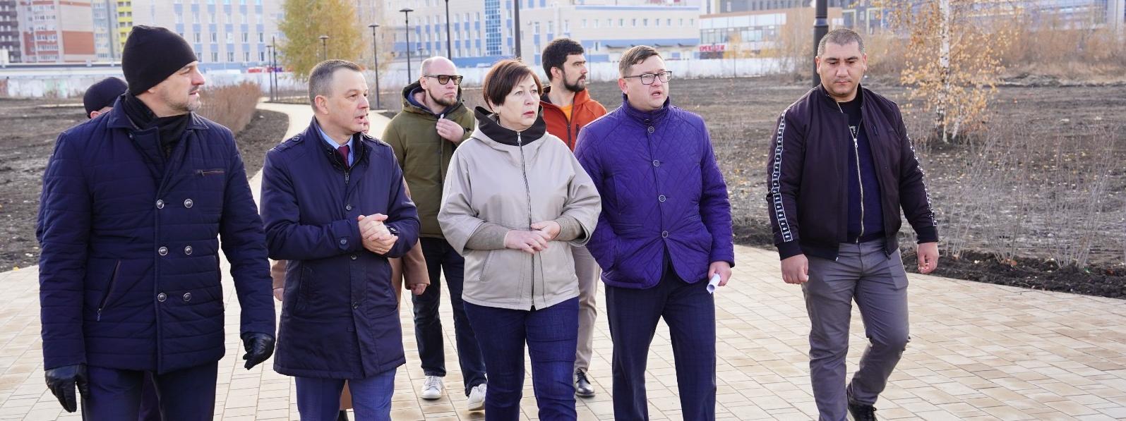 Итоги благоустройства общественных пространств по нацпроекту обсудили на выездном совещании