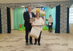 Юрий Ряполов поздравил  с юбилеем детский сад №276