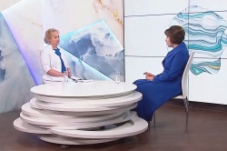 Главный врач и депутат Ирина Молчанова рассказала в эфире телеканала «Катунь 24» о медицинской помощи для будущих мам