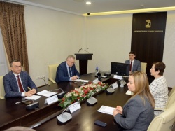 Ликвидацию последствий снегопада и подготовку к морозам обсудили на аппаратном совещании