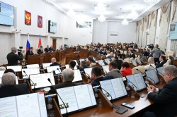 Депутаты АКЗС поддержали в первом чтении проект закона об увеличении штрафов за незаконную нестационарную торговлю