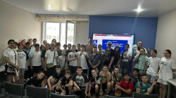 Иван Огнев провел занятия для барнаульских школьников в рамках проекта «Каникулы»