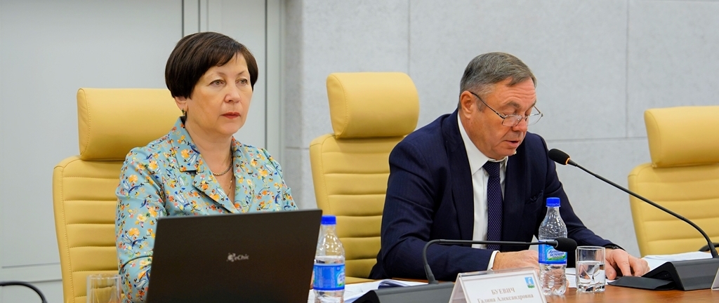 В Барнауле прошли публичные слушания по рассмотрению проекта бюджета Барнаула в первом чтении