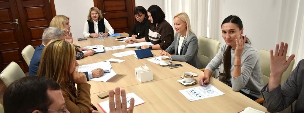 32,5 млрд рублей расходов, из которых 62% – на социальную сферу. Депутаты рассмотрят проект бюджета города в первом чтении