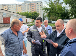 Депутат Евгений Носенко проконтролировал ход работ по благоустройству  