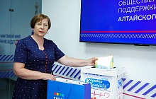 Галина Буевич поддержала акцию «Коробка храбрости»
