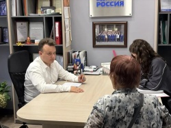 Николай Савинский провел прием граждан в Ленинском районе