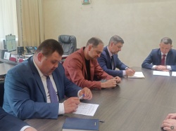 Сергей Струченко принял участие в совещании по дорожным работам в рамках нацпроекта