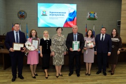 В Барнауле прошло торжественное мероприятие, посвященное Дню местного самоуправления