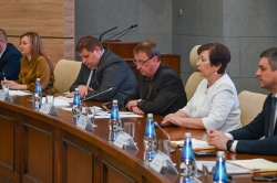 Организацию вывоза твердых коммунальных отходов на территории Барнаула обсудили в администрации города