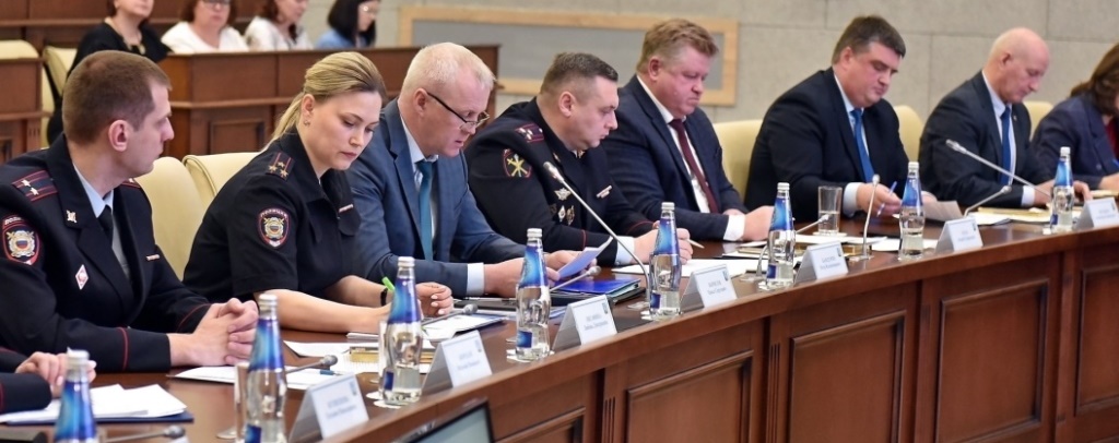 Меры по борьбе с подростковой преступностью обсудили в администрации города