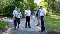 Роман Ильин принял участие в проверке благоустройства перекопов в Ленинском районе