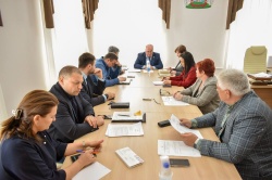 Депутаты комитета по экономической политике и собственности рассмотрели профильные вопросы предстоящей Думы