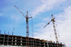 Депутаты Барнаула планируют снизить налоги на дорогостоящий недострой, чтобы стимулировать завершение строительства