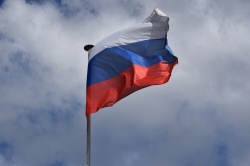 Галина Буевич поздравляет барнаульцев с Днем флага РФ