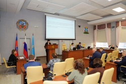 Депутаты фракции «Единая Россия» обсудили новые правила благоустройства и размещения торговых объектов