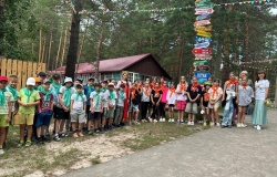 Марина Понкрашева провела патриотическую лекцию для детей лагеря «Соснячок»