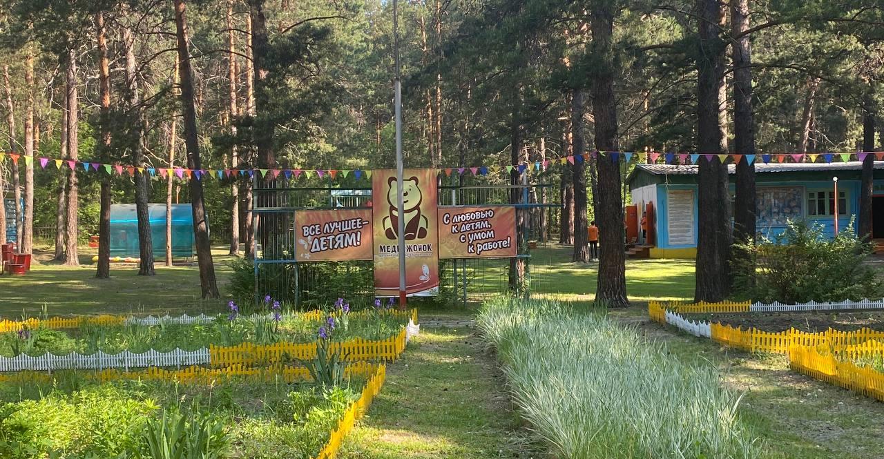 Барнаульские депутаты принимают  участие в приёмке детских лагерей