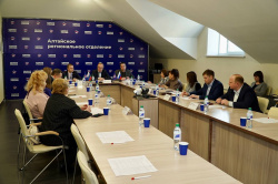 Медицинский десант, шахматы и газификация: чем планируют заниматься алтайские сторонники «Единой России» в 2023 году
