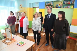 В рамках общественного контроля Сергей Струченко оценил питание в детском саду №165