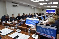 Законопроект о способе избрания глав городов и районов обсудили в краевом парламенте
