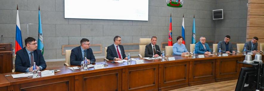 В Барнауле прошло обсуждение планов благоустройства общественных территорий в 2026 году