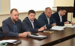 Дмитрий Ильиных принял участие в совещании по подготовке городского хозяйства к отопительному периоду