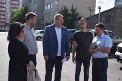Депутаты гордумы продолжают контролировать благоустройство дворов Барнаула