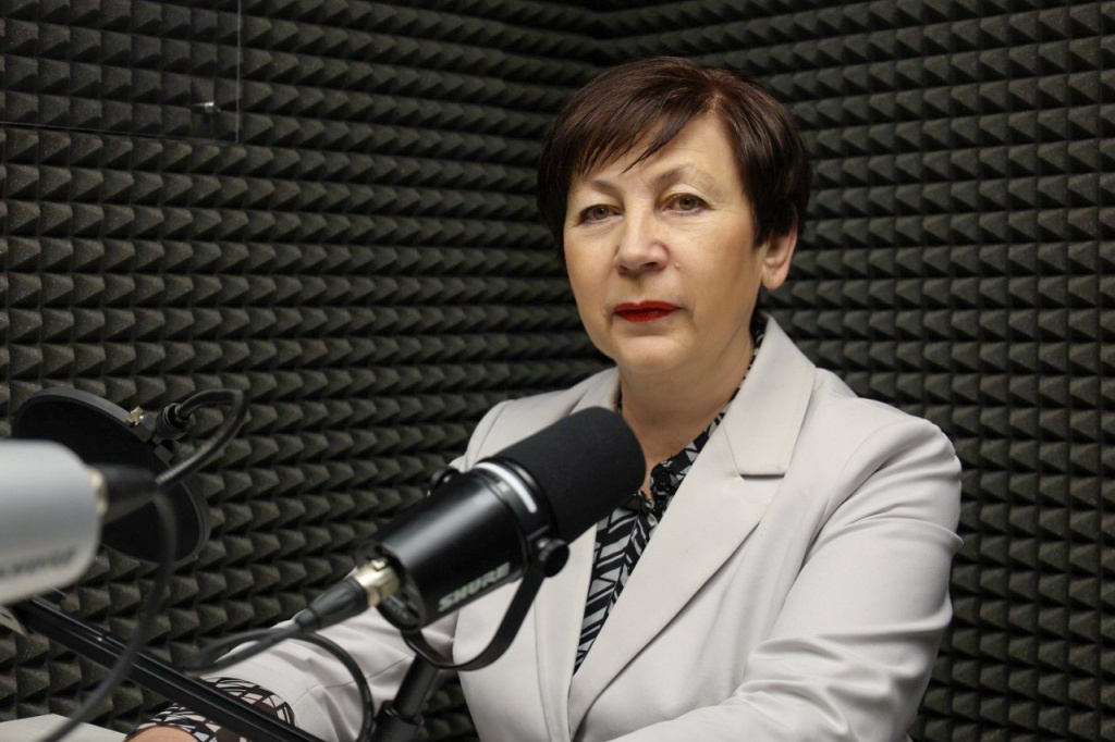 Буевич на радио.JPG