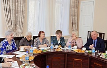 Депутаты гордумы провели встречу с активными пенсионерами Барнаула