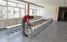 Власти края и города проинспектировали обновление школ в самом густонаселенном районе Барнаула