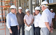 Власти края и города проинспектировали обновление школ в самом густонаселенном районе Барнаула