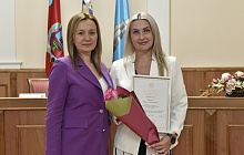 За труд на благо Барнаула: в мэрии чествовали педагогов, промышленников и общественников