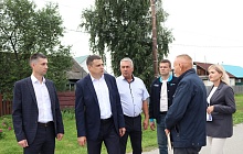 Новую линию наружного освещения обустраивают на пригородной территории Ленинского района