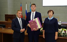 В краевой столице торжественно открыли обновленную Доску Почета «Слава и гордость Барнаула»