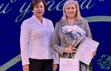 Галина Буевич поздравила коллектив Алтайского промышленно-экономического колледжа с 60-летием