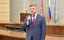 В администрации Барнаула наградили представителей строительной отрасли