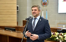 В администрации Барнаула наградили работников дорожного хозяйства и транспорта