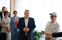 В Алтайском институте культуры открыли именную аудиторию Валерия Золотухина