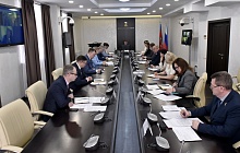 В администрации Барнаула обсудили подготовку города к праздничным мероприятиям и дезинсекционную обработку территорий