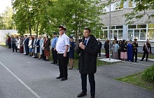 Депутаты городской Думы поздравили барнаульских выпускников с окончанием школы
