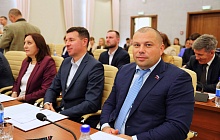 Десять депутатов городской Думы перешли в краевой парламент