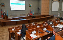 В администрации Барнаула обсудили ход ремонта дорог, безопасность на воде и итоги ЕГЭ