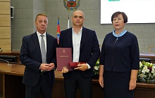 В краевой столице торжественно открыли обновленную Доску Почета «Слава и гордость Барнаула»